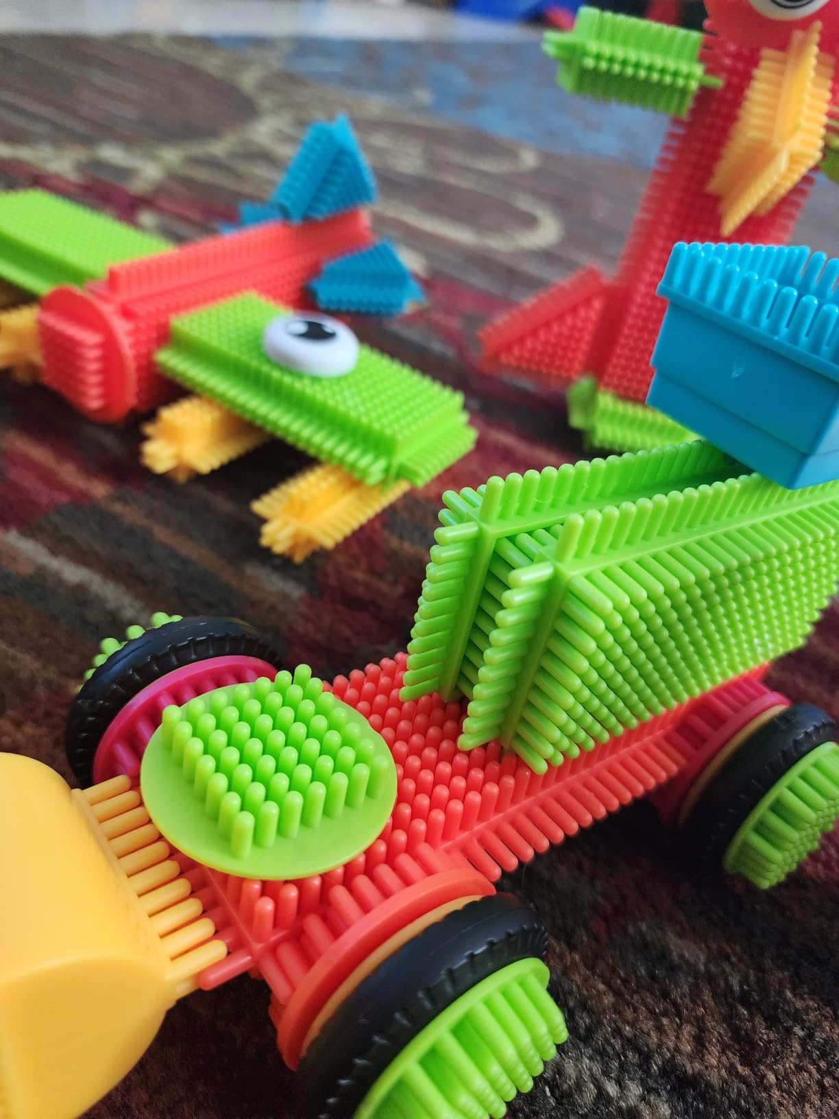 PicassoTiles 120pcs Hedgehog Interlocking Building Blocks Tiles Construction Toy Set Learning Playset STEAM Development Preschool Kindergarten Toy for Kids Age3+ PTB120 customer photo 1