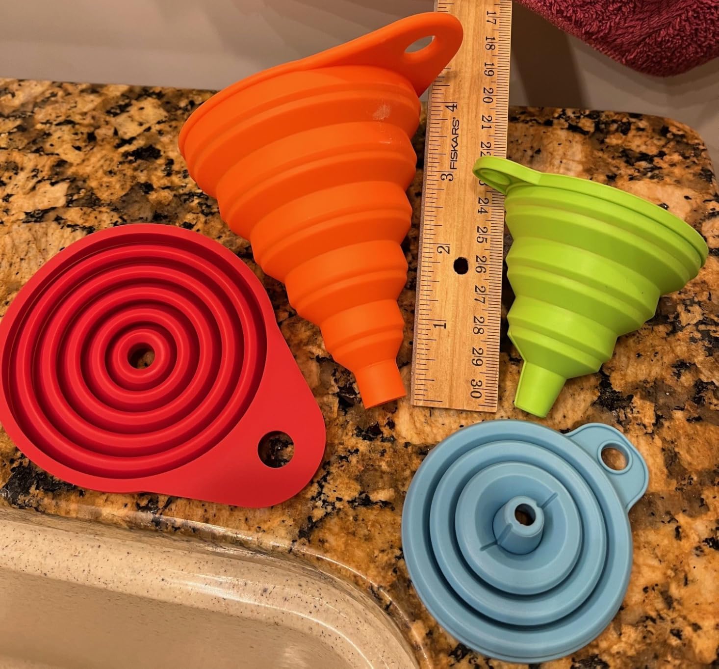 KongNai Kitchen Funnel Set 4 Pack, Small and Large, Kitchen Gadgets Accessories Foldable Silicone Collapsible Funnels for Filling Water Bottle Liquid Transfer Food Grade customer photo 2