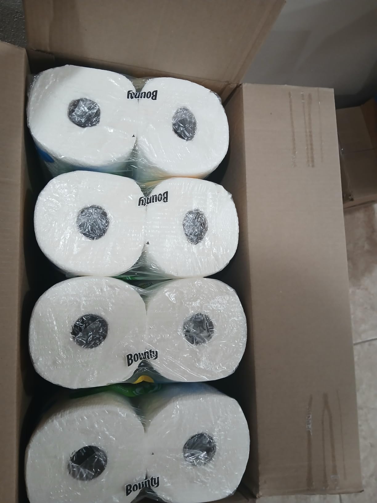 Bounty Paper Towels Quick Size, White, 16 Family Rolls = 40 Regular Rolls customer photo 1