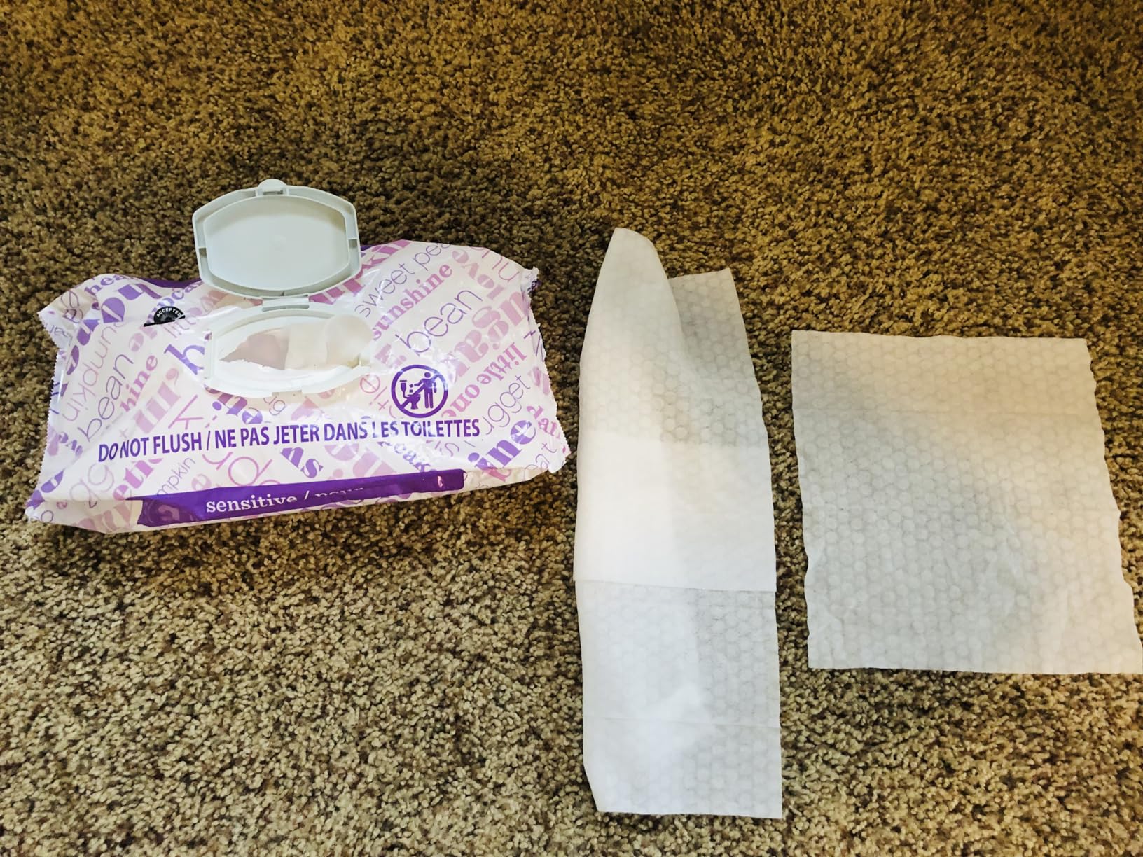 Amazon Basics Baby Wipes, Sensitive, 810 Count, Flip-Top Packs, Pack of 9 (Previously Amazon Elements) customer photo 1
