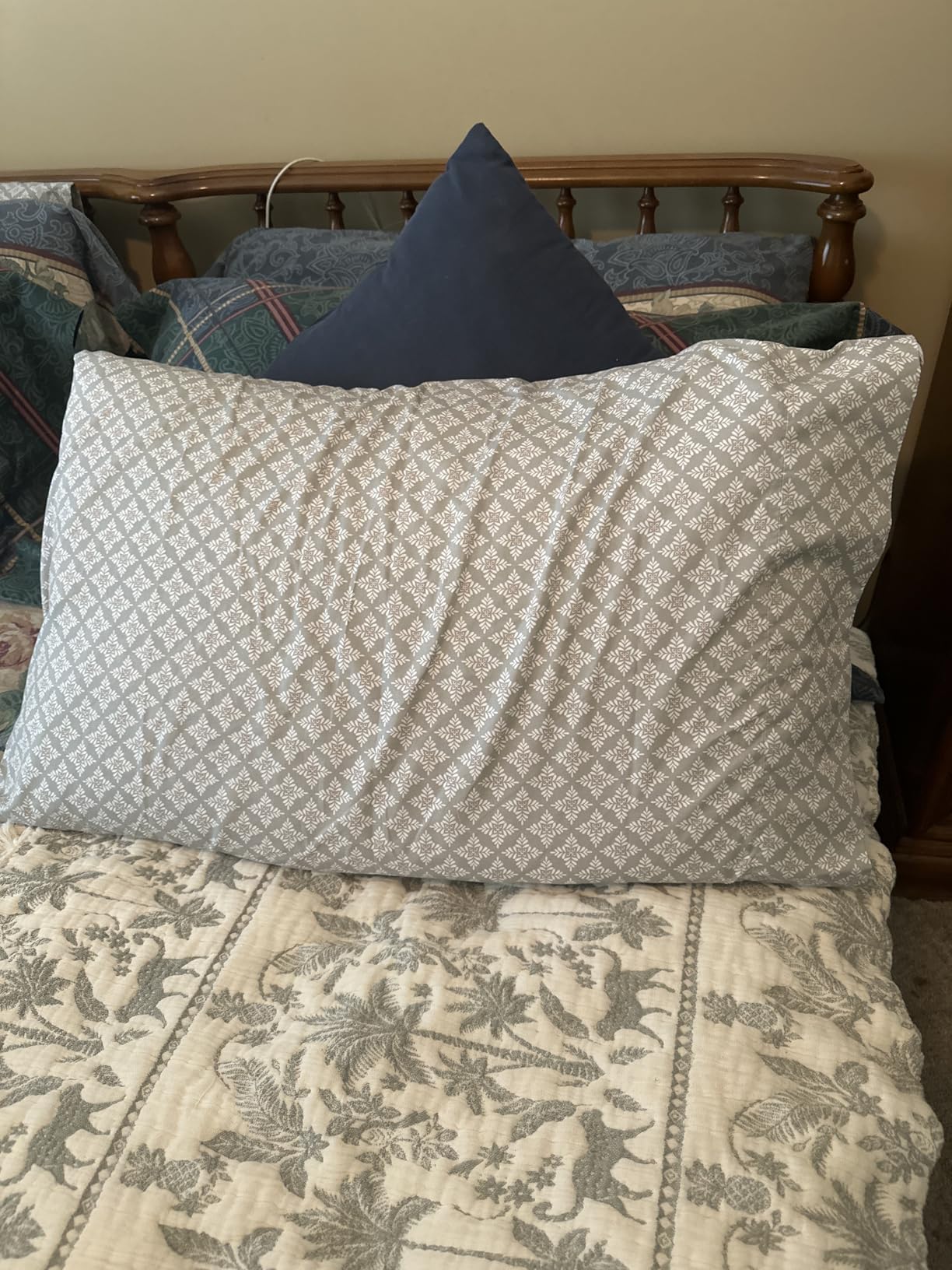 viewstar Pillows Queen Size Set of 2, Firm Support Bedding, White customer photo 1