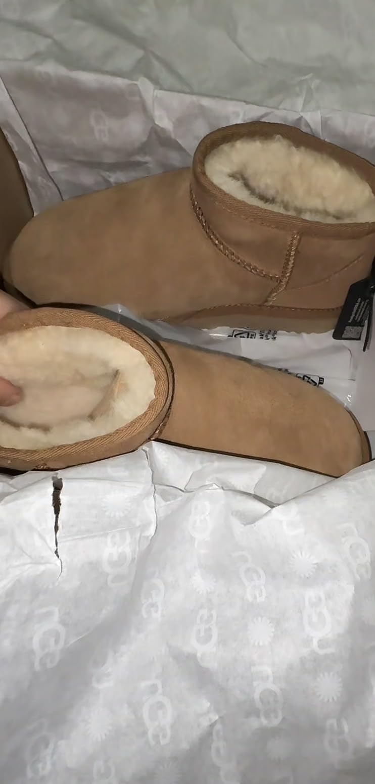 UGG Women's Classic Ultra Mini Boot customer photo 1