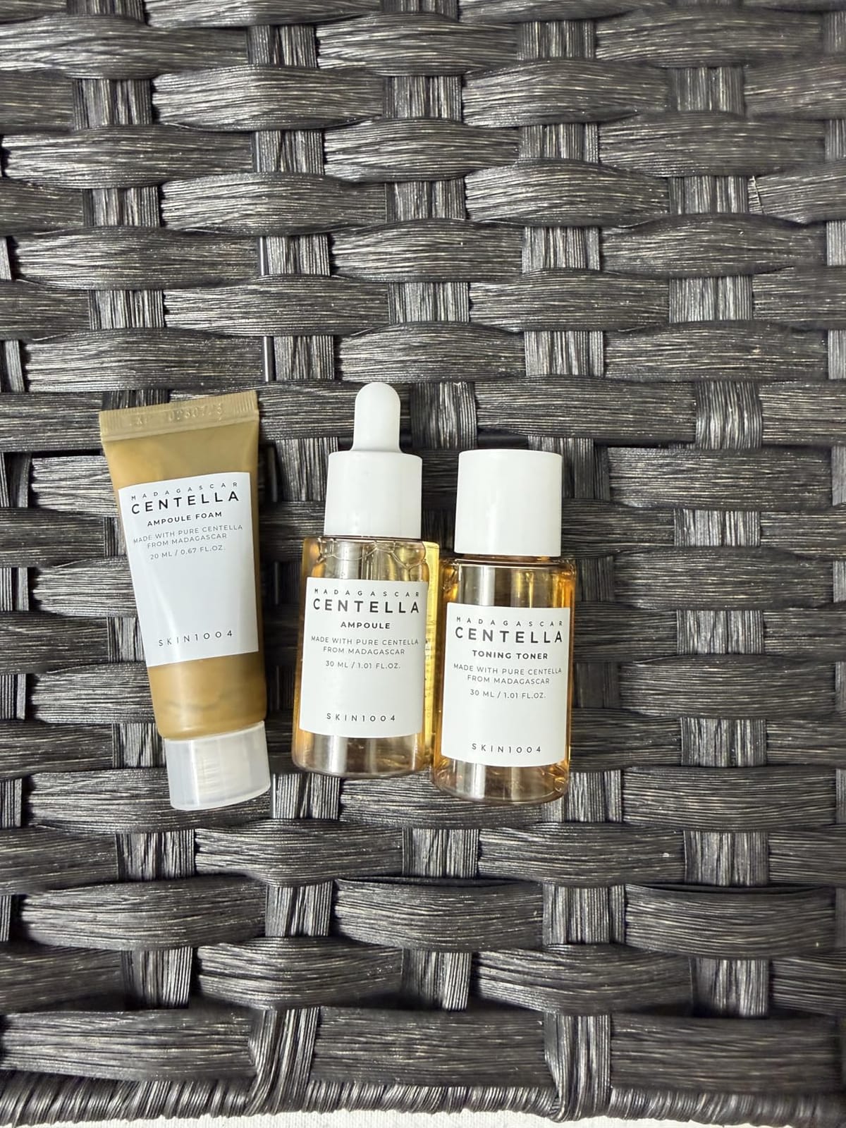SKIN1004 Madagascar Centella Travel Kit, Toner, Ampoule, Soothing Cream, Cleansing Oil, Ampoule Foam, Basic Skincare Trial Kit Box , Gift Sets for Mom, Women & Mothers Day, Compact Size customer photo 1