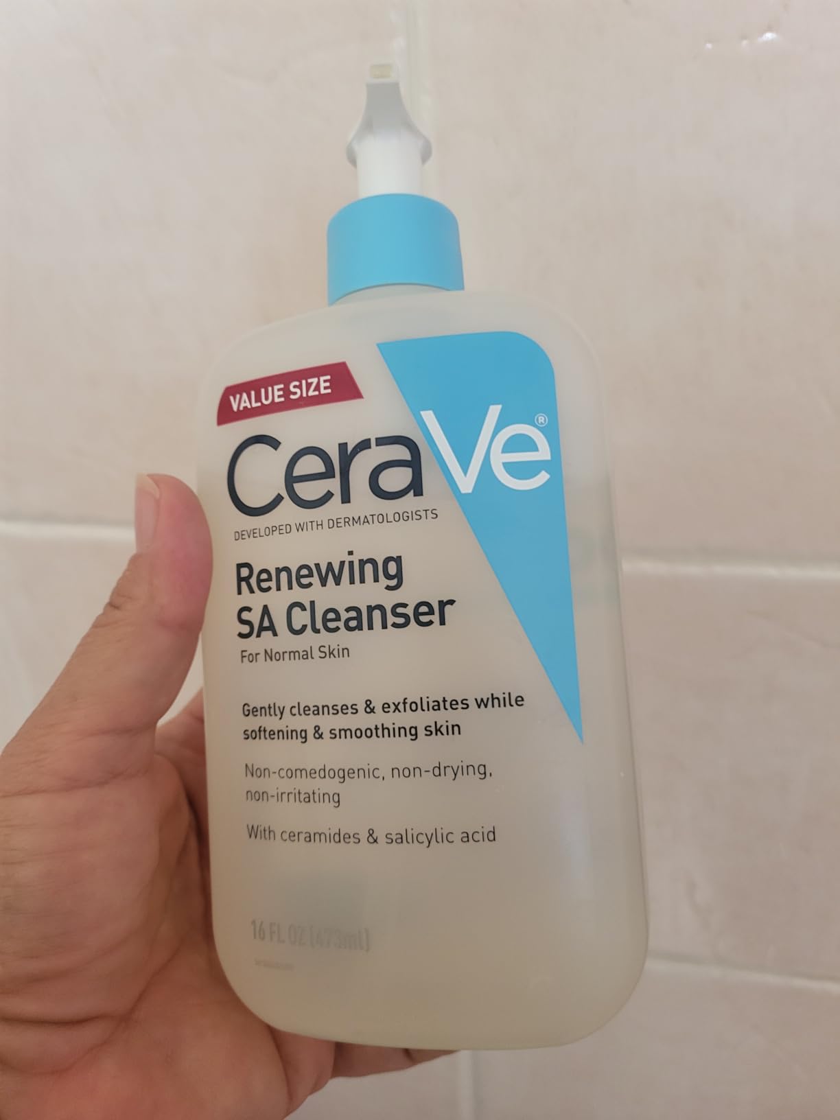 CeraVe Renewing Salicylic Acid Cleanser, Gentle Exfoliating Face Wash, 16oz customer photo 1