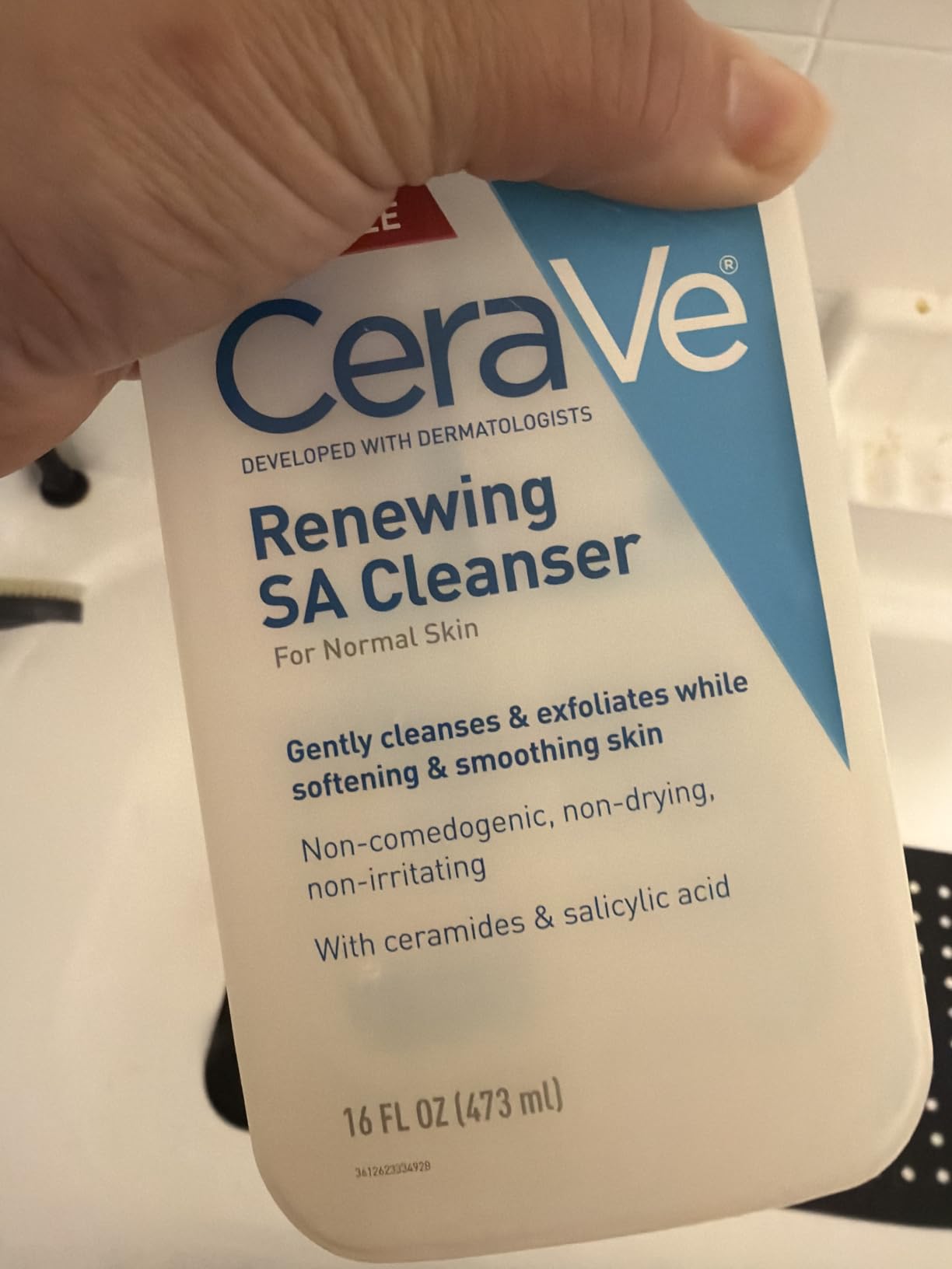 CeraVe Renewing Salicylic Acid Cleanser, Gentle Exfoliating Face Wash, 16oz customer photo 2