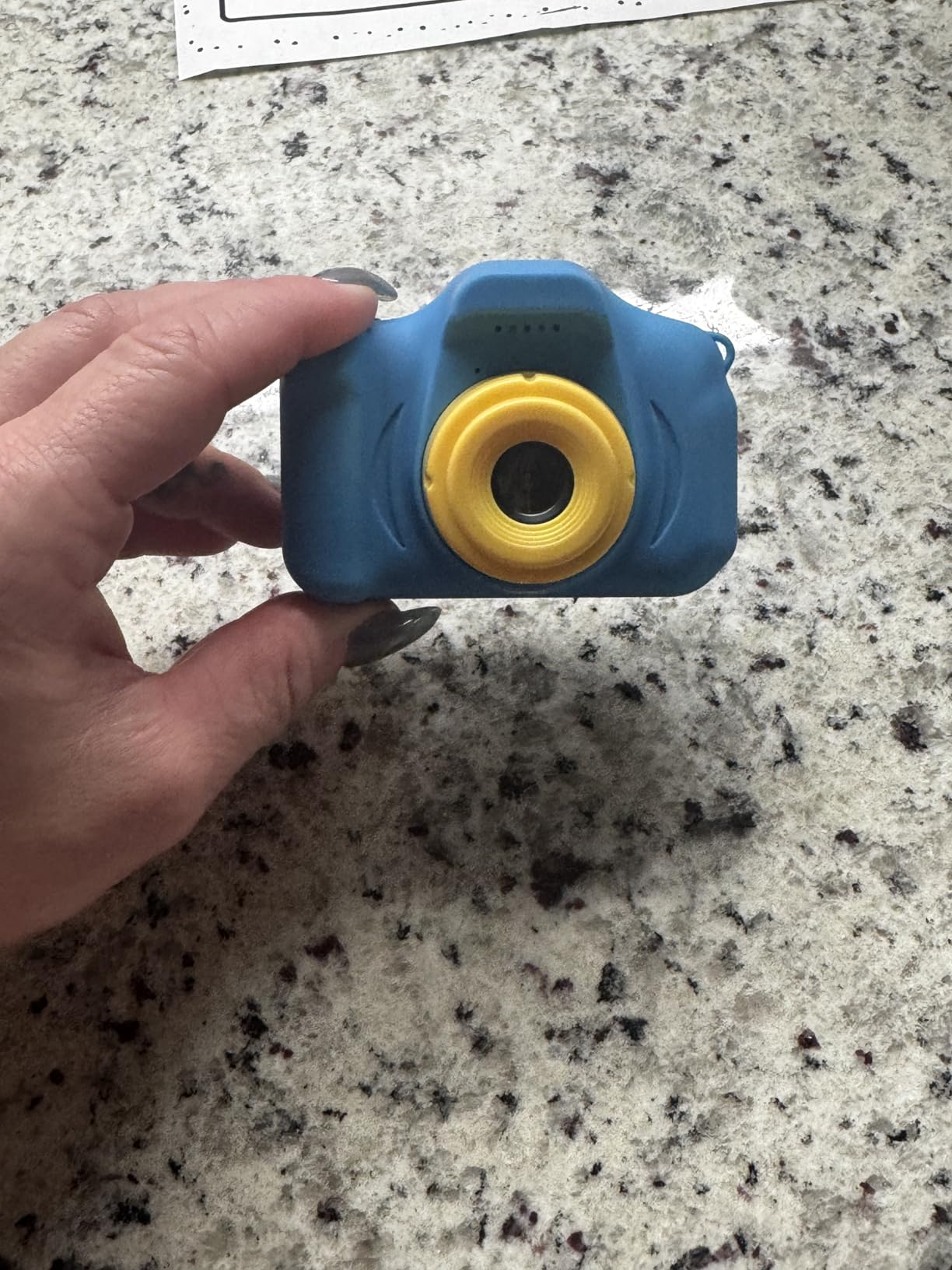 Desuccus Kids Camera for Ages 3-12, HD Digital Camera with 32GB Card customer photo 1