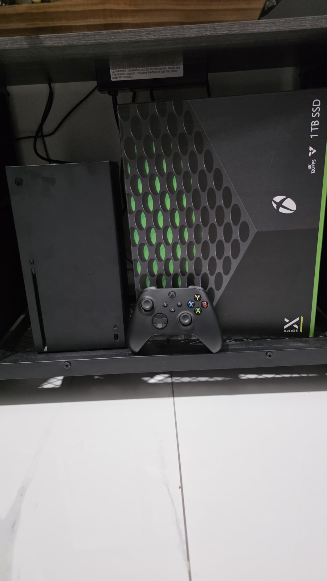 Xbox Series X | Disc Gaming Console | 1TB SSD customer photo 2