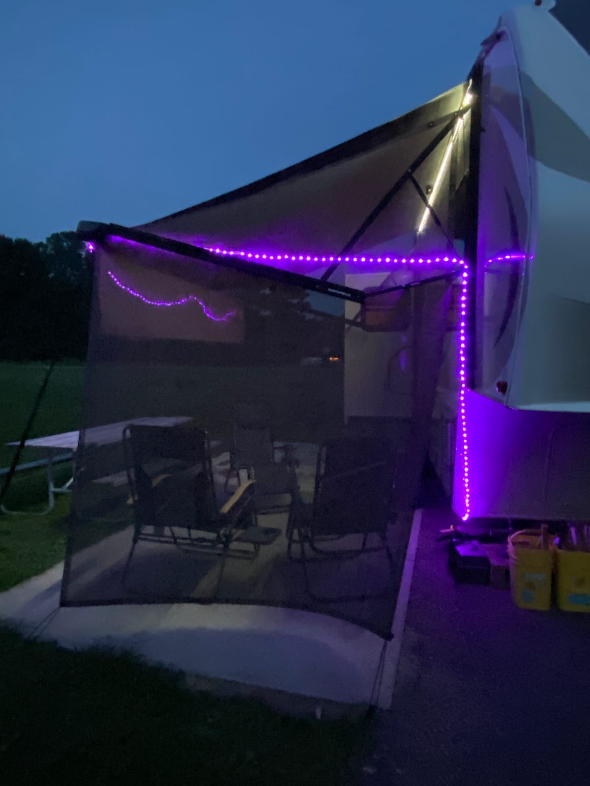 RV Awning Side Sun Shade Screen Camper Travel Trailer Sunshade, 9'X7'-Black customer photo 1