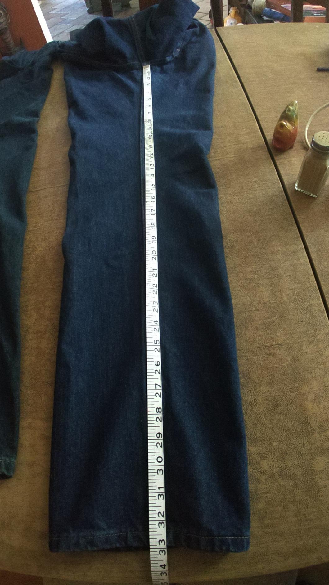 Lee Men's Regular Fit Straight Leg Jean customer photo 2