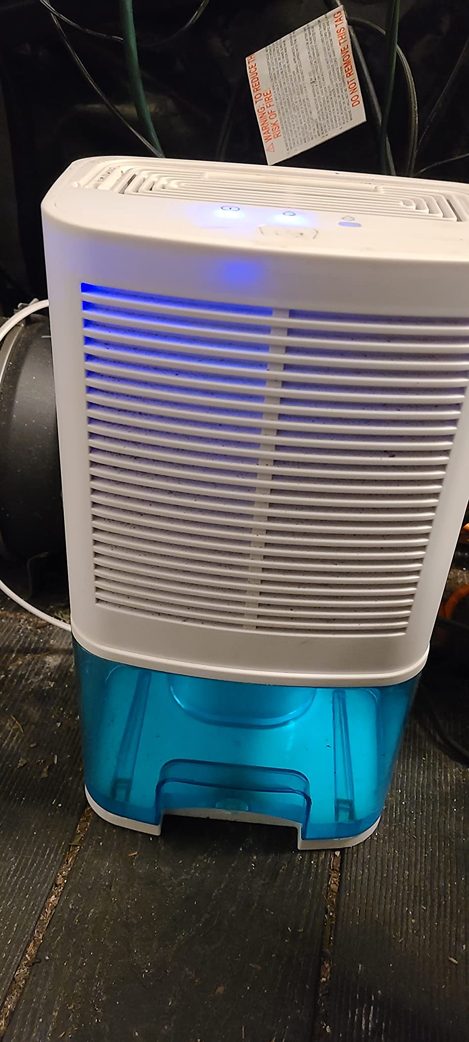 Dehumidifier 68oz(2000ml) Small Dehumidifier with Drain Hose for Up to 650 sq.ft Ultra Quiet Mini Portable Air for Home Basements Bathroom Bedroom Closet Kitchen RV customer photo 1
