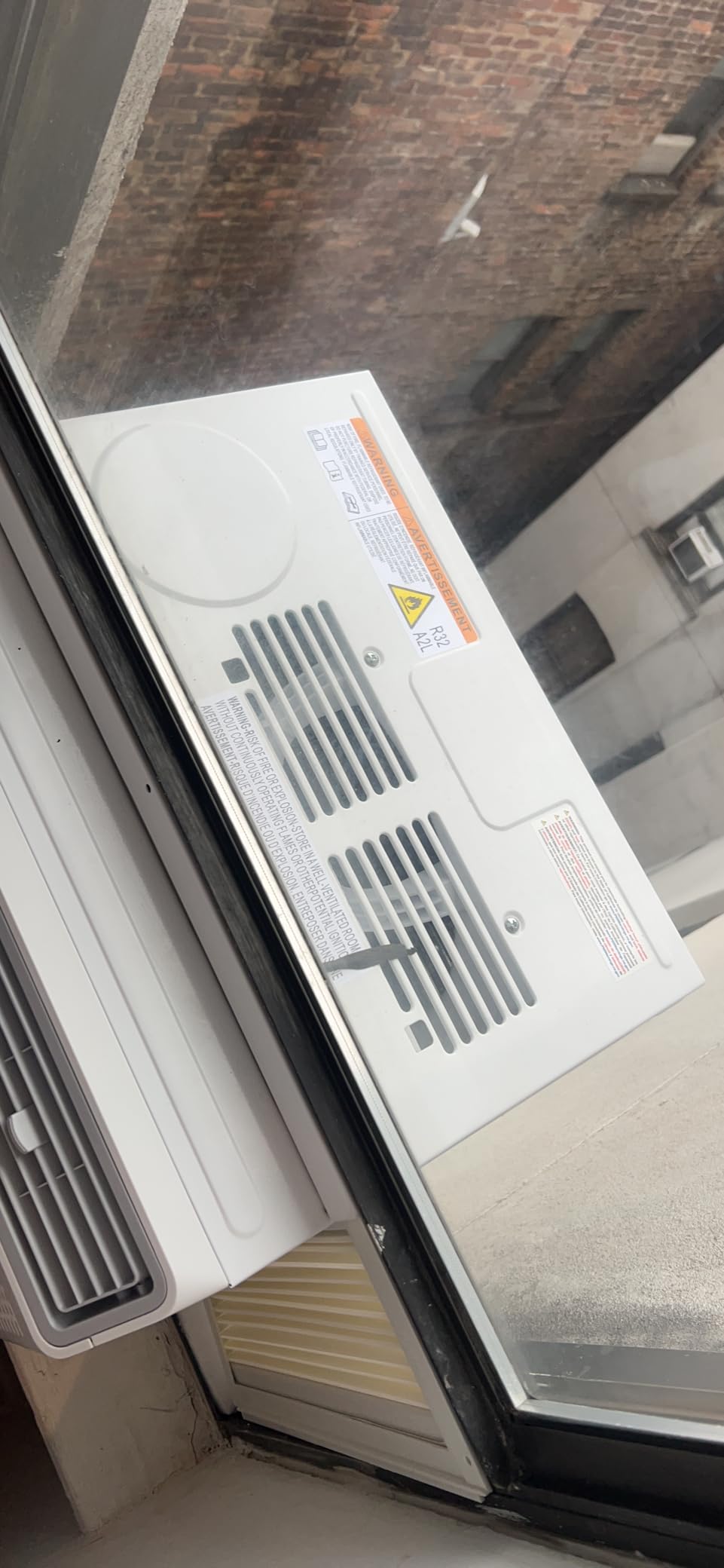 DELLA 10000 BTU Energy Saving Window Air Conditioner, Work with Alexa, Cools Up to 450 Sq. Ft, GEO Location, AC Unit with WIFI Smart Controls, Remote, Dehumidifier, Fan, Reusable Filter, Easy Install customer photo 1