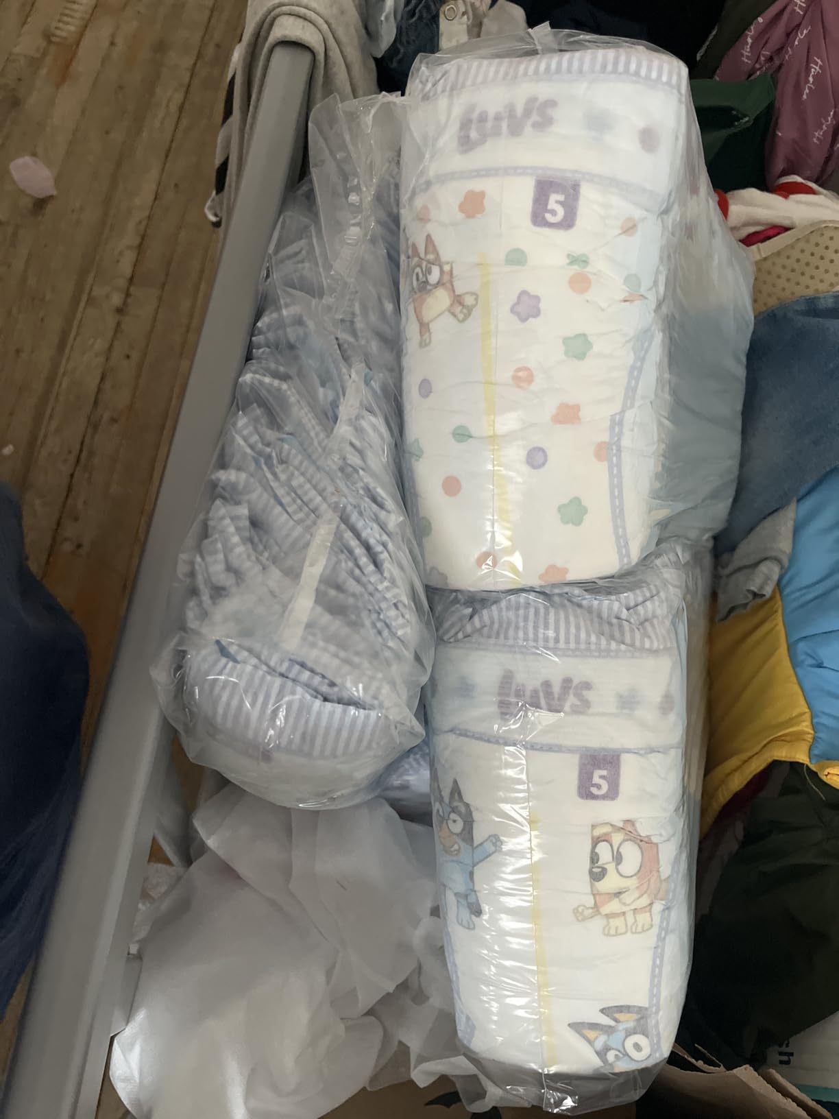 Luvs Size 1 Baby Diapers, Platinum Protection Bluey Diapers for Day & Night,Size 1 (8-14 lbs), 294 Count customer photo 1