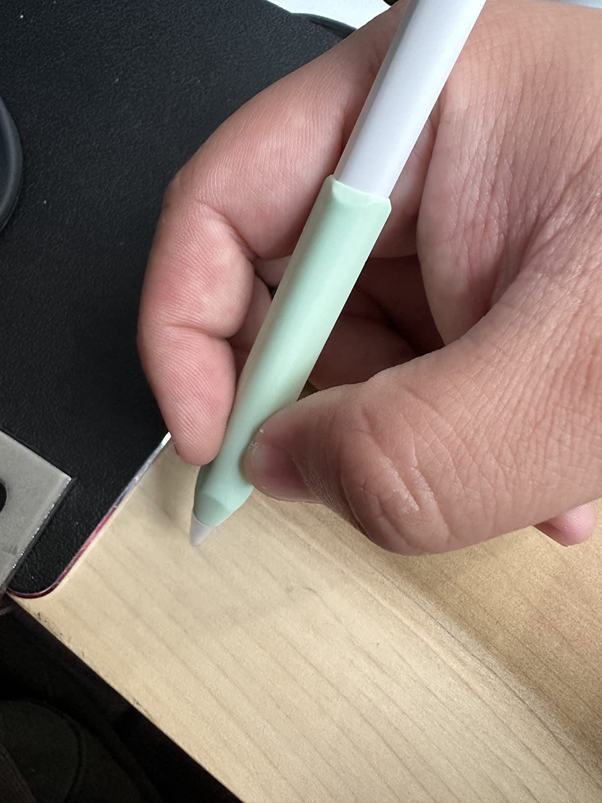 elago Grip for Apple Pencil Pro, 1st gen, 2nd gen and Apple Pencil USB-C customer photo 1