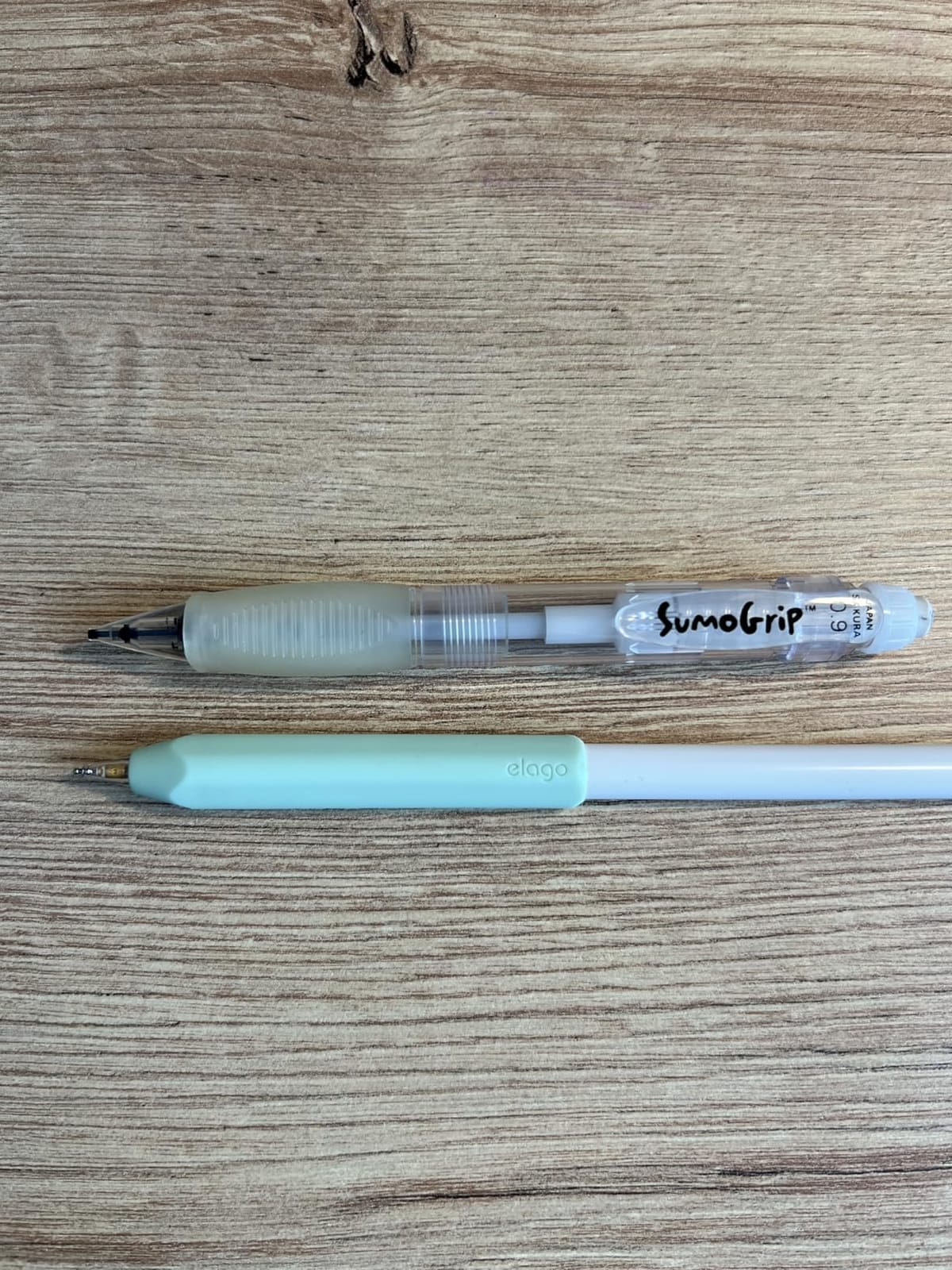 elago Grip for Apple Pencil Pro, 1st gen, 2nd gen and Apple Pencil USB-C customer photo 2