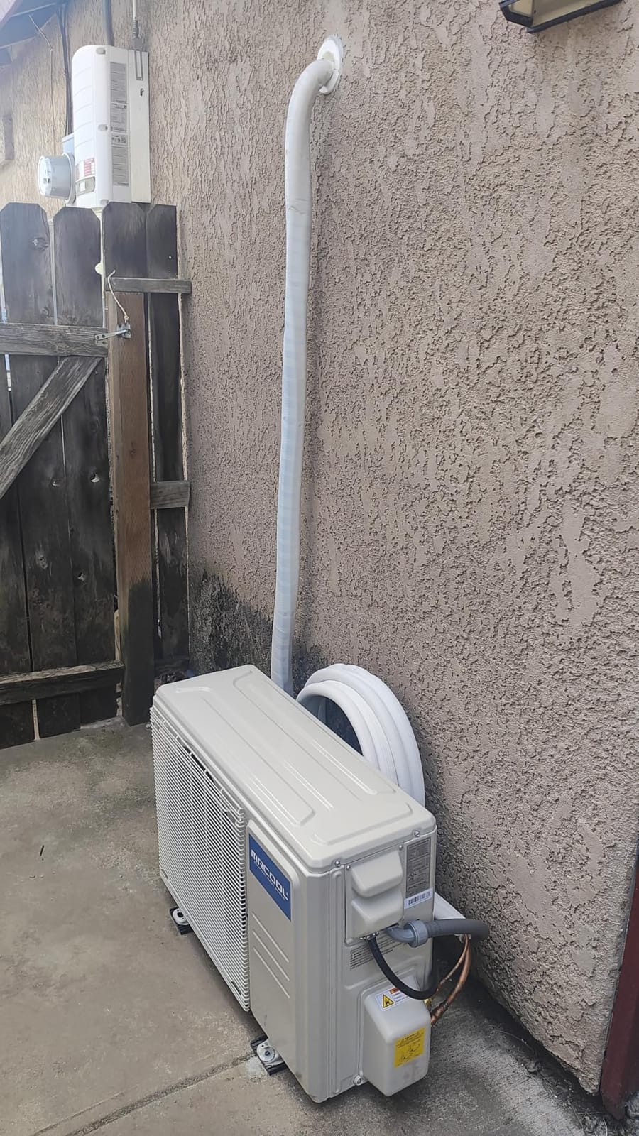 MRCOOL 18000 BTU Ductless Inverter Mini Split Air Conditioner & Heat Pump customer photo 1