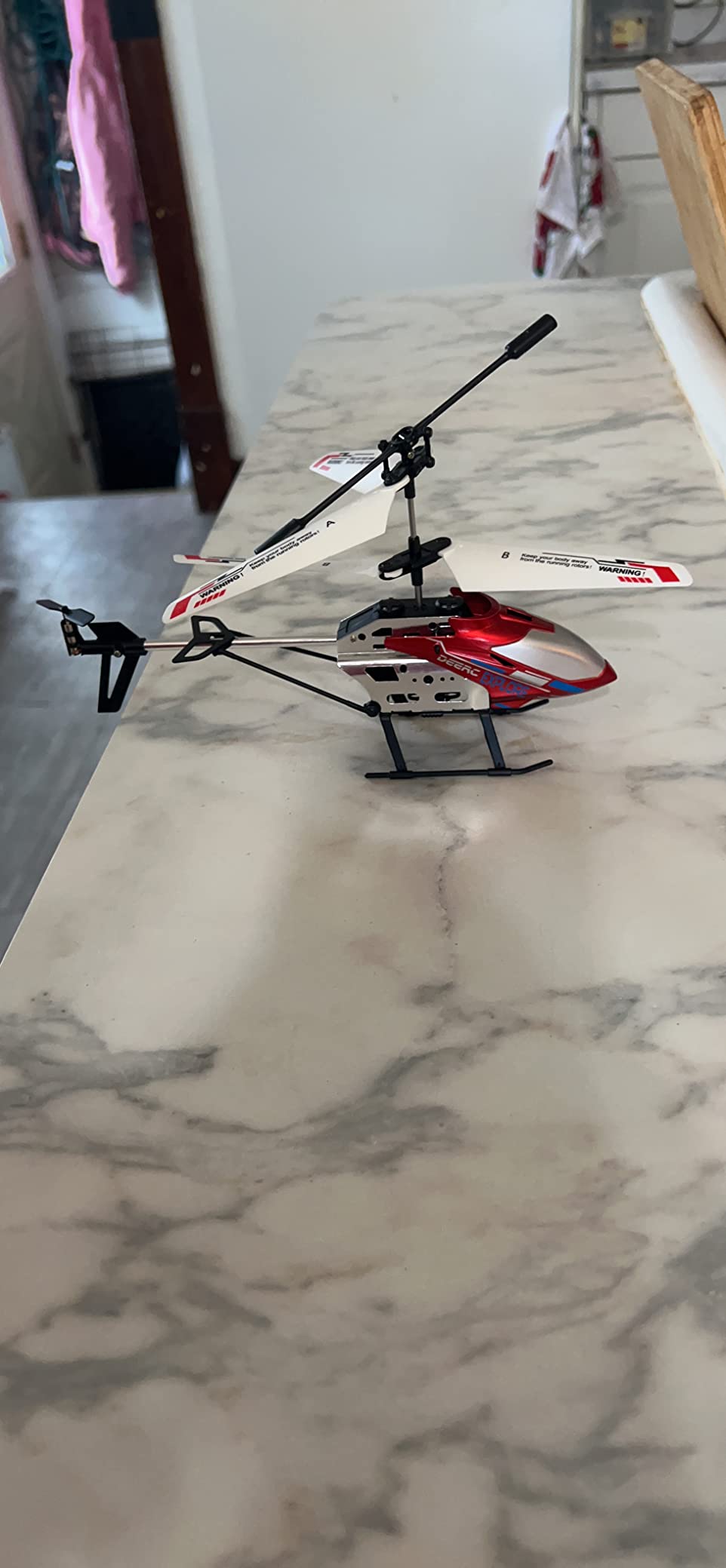 DEERC Remote Control Helicopter, 3.5 CH Altitude Hold RC Helicopters w/Gyro for Beginner, 2 Shells LED Light One Key Take Off/Landing, 2.4GHz Aircraft Indoor Flying Toy for Kids Boys Girls customer photo 1