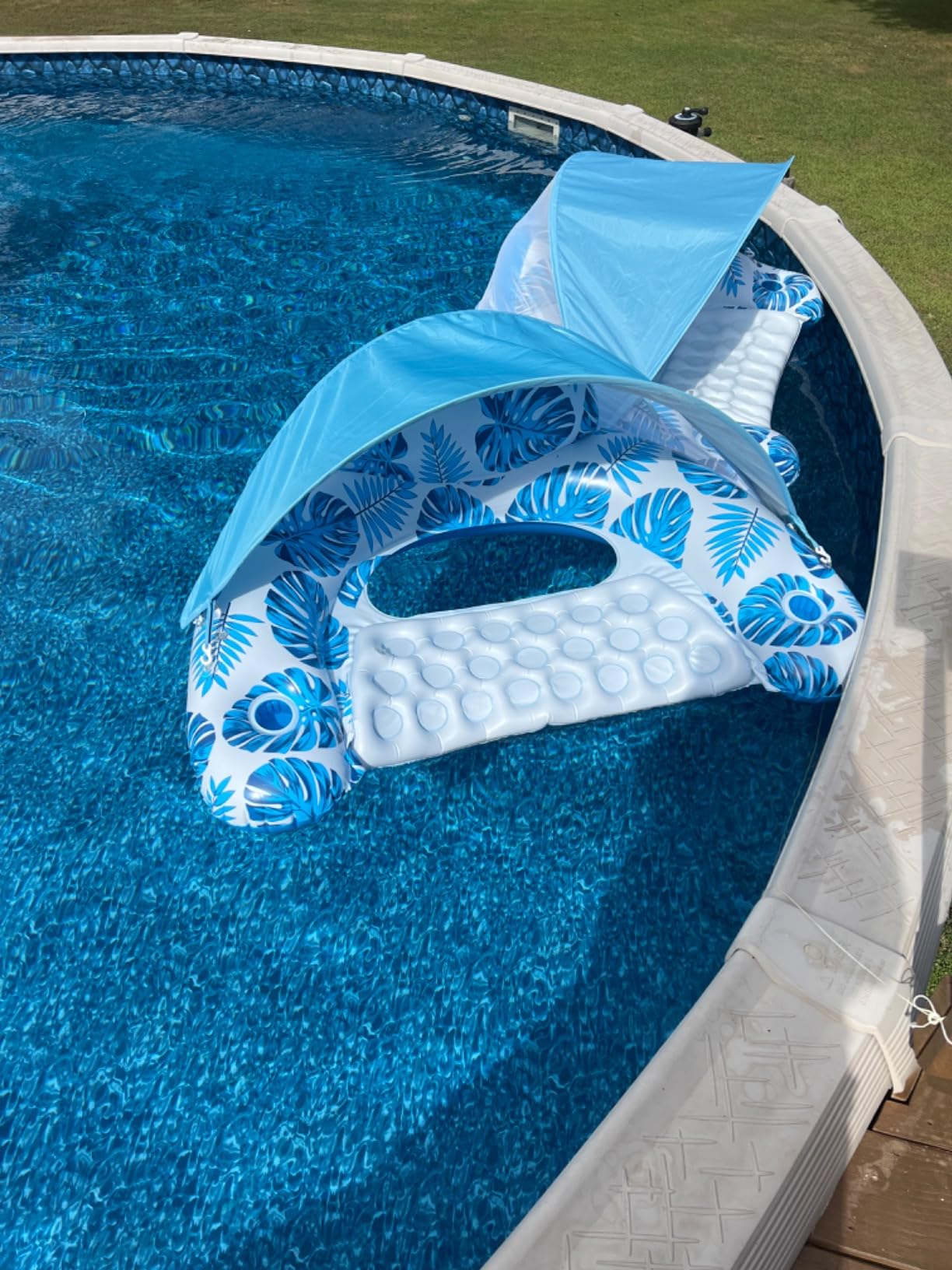 COOLCOOLDEE Pool Float with Canopy, Cup Holder - XL Pool Chair Lounge Float with Adjustable Sun Shade Cover, Drink Holder, Ergonomic Headrest,Inflatable Pool Float for Adults customer photo 1