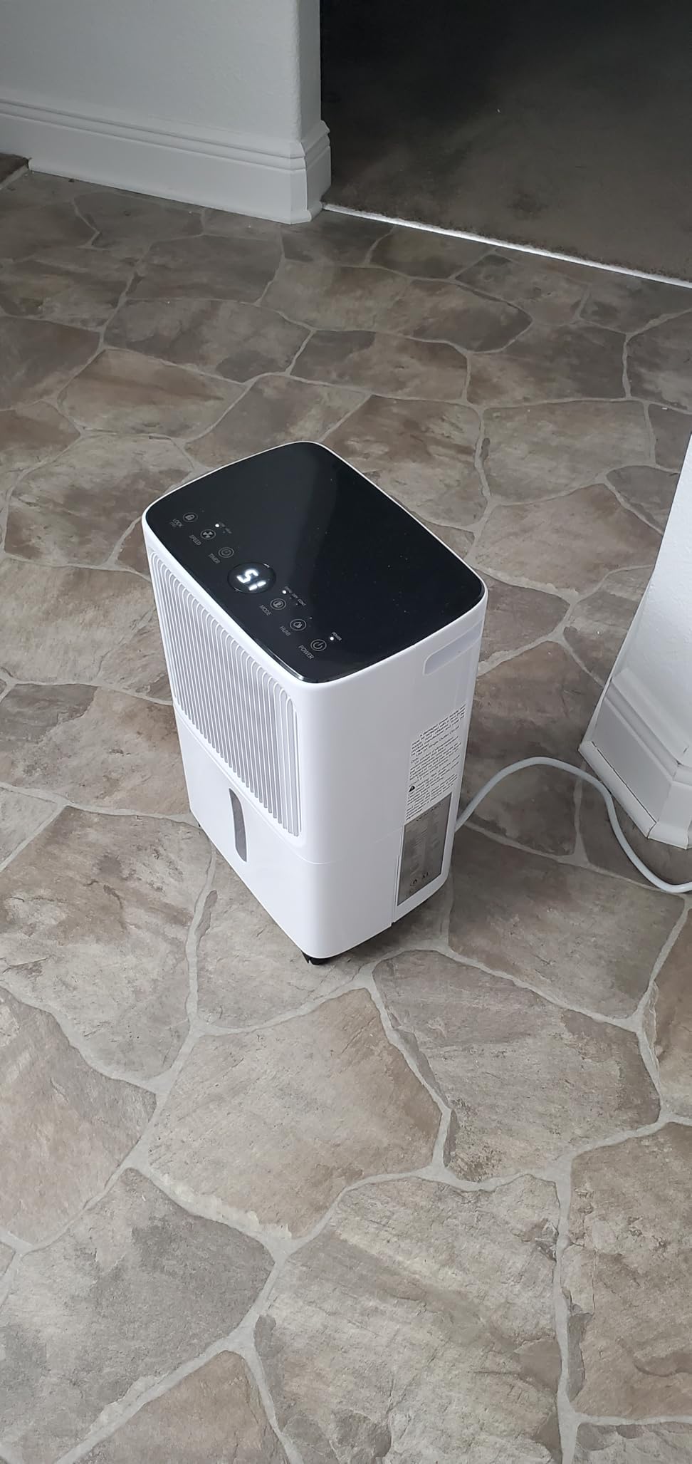 VEAGASO 34-36 Pint/D, 2500 Sq.Ft Dehumidifier for Basement with Drain Hose customer photo 2