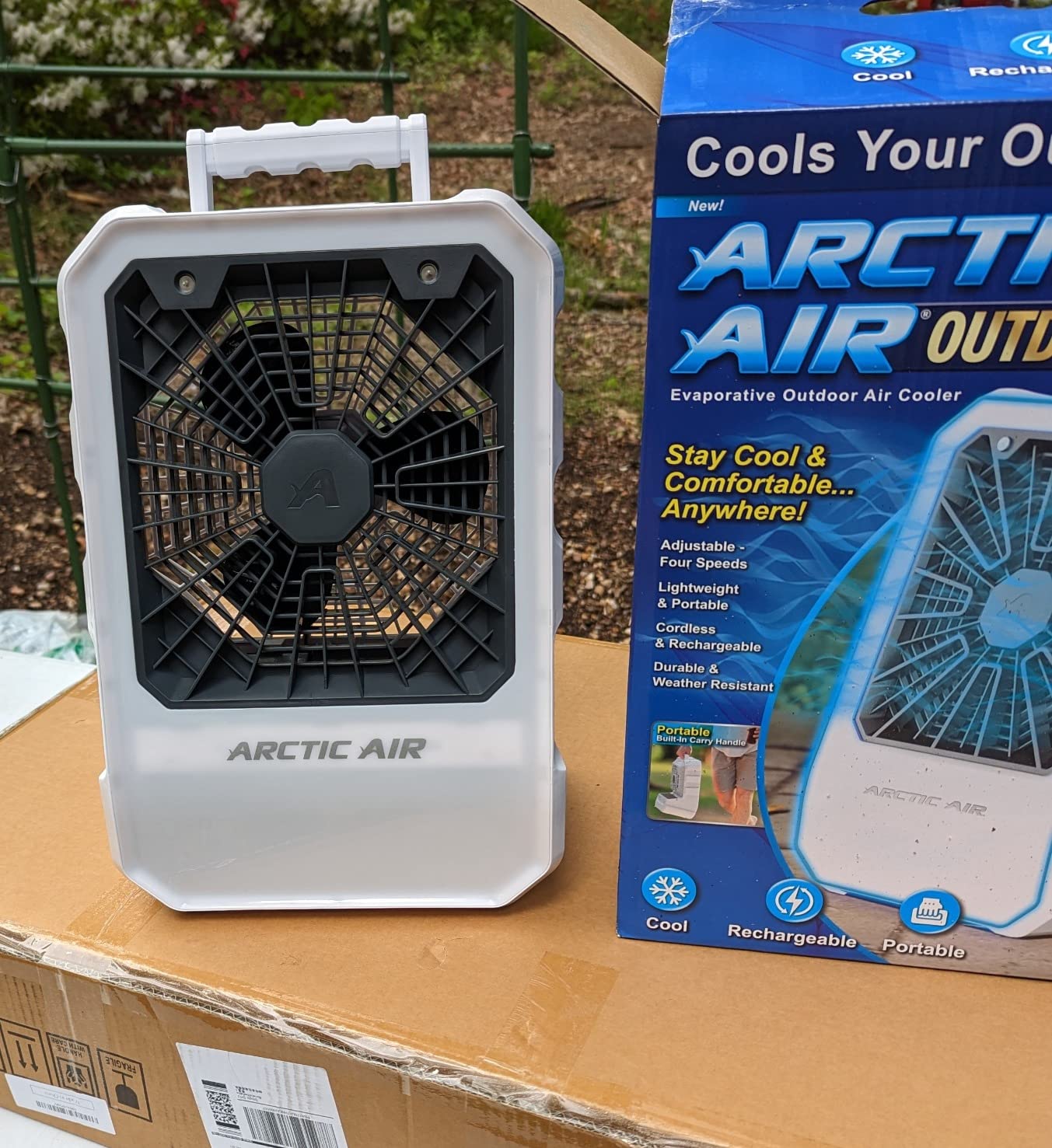 Arctic Air Outdoor Evaporative Cooler, Portable & Ultra-Quiet Air Cooler with 4 Fan Speeds, USB Rechargeable, 6-Hour Battery Life, Great for the Beach, Pool, Deck, Garden & More,White customer photo 1