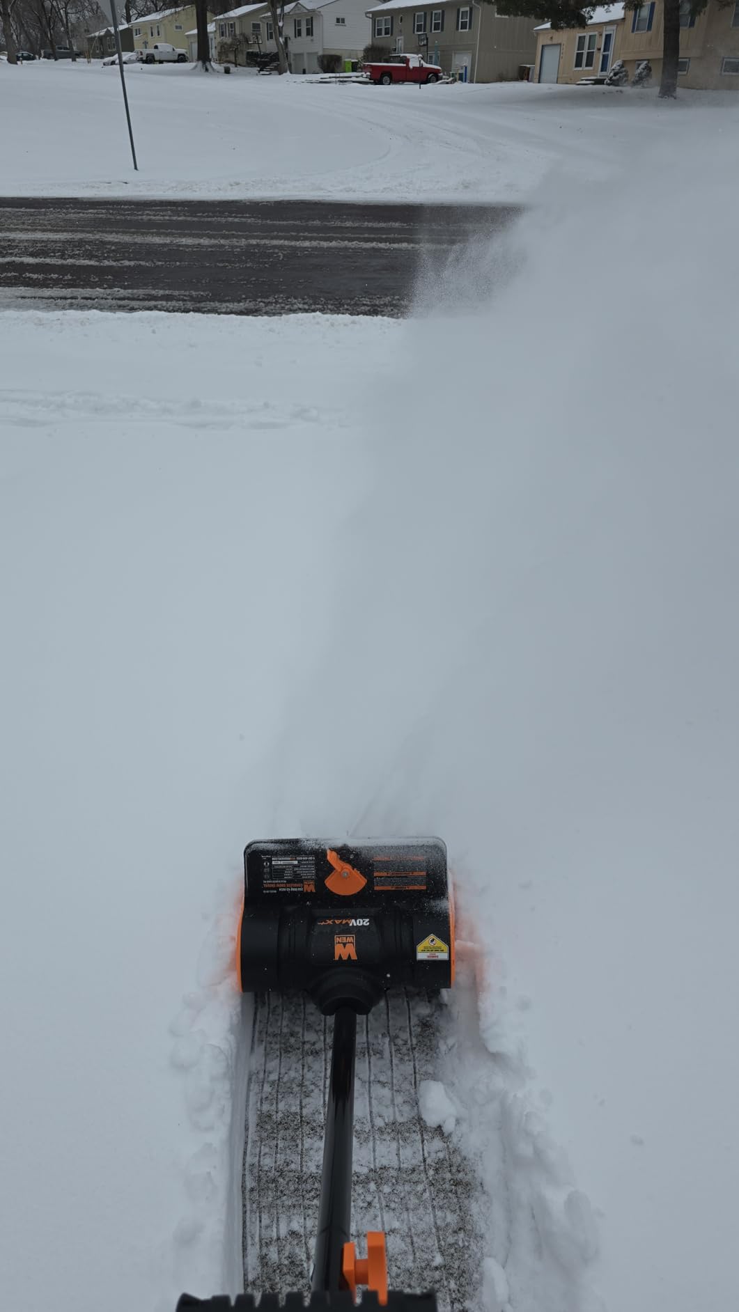 WEN 20V Max 12-Inch Cordless Snow Shovel with 5Ah Battery and Charger (20720) customer photo 1