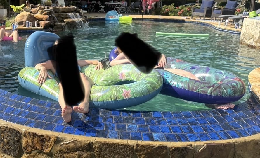 FindUWill Pool Floats Chairs Adult - 65'' x 42'' Large Pool Float Chairs, Inflatable Pool Lounger with Cup Phone Holder, Backrest, Footrest, Tanning Pool Lounge customer photo 2