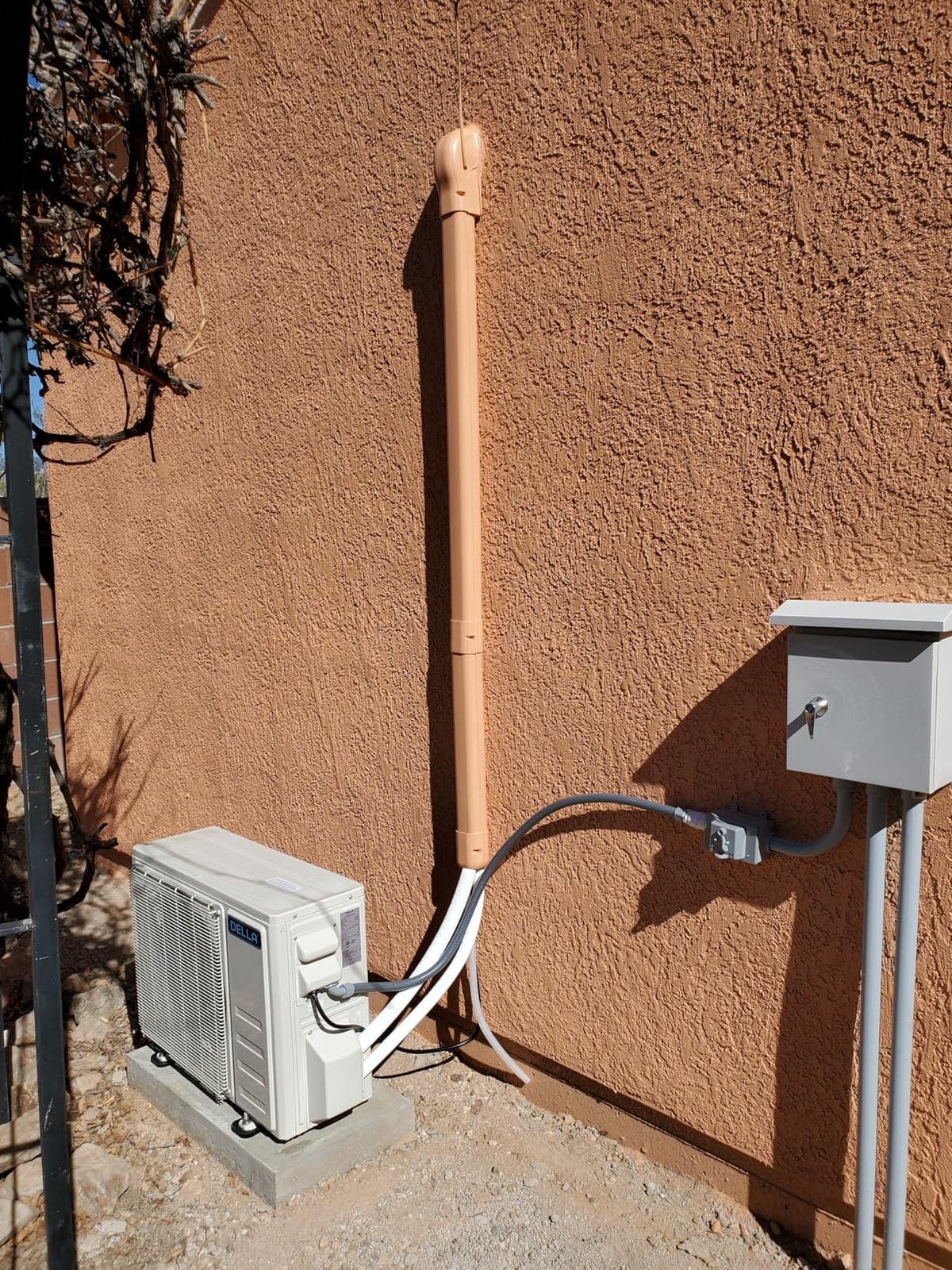 DELLA Optima Series 9,000 BTU Mini Split AC, Hyper Heat Down to -13°F, Up to 400 Sq. Ft, 24 SEER2 230V, Energy Star, WiFi & Alexa, Inverter AC with 0.75 Ton Pre-Charged Heat Pump & 16.4ft Kit customer photo 1