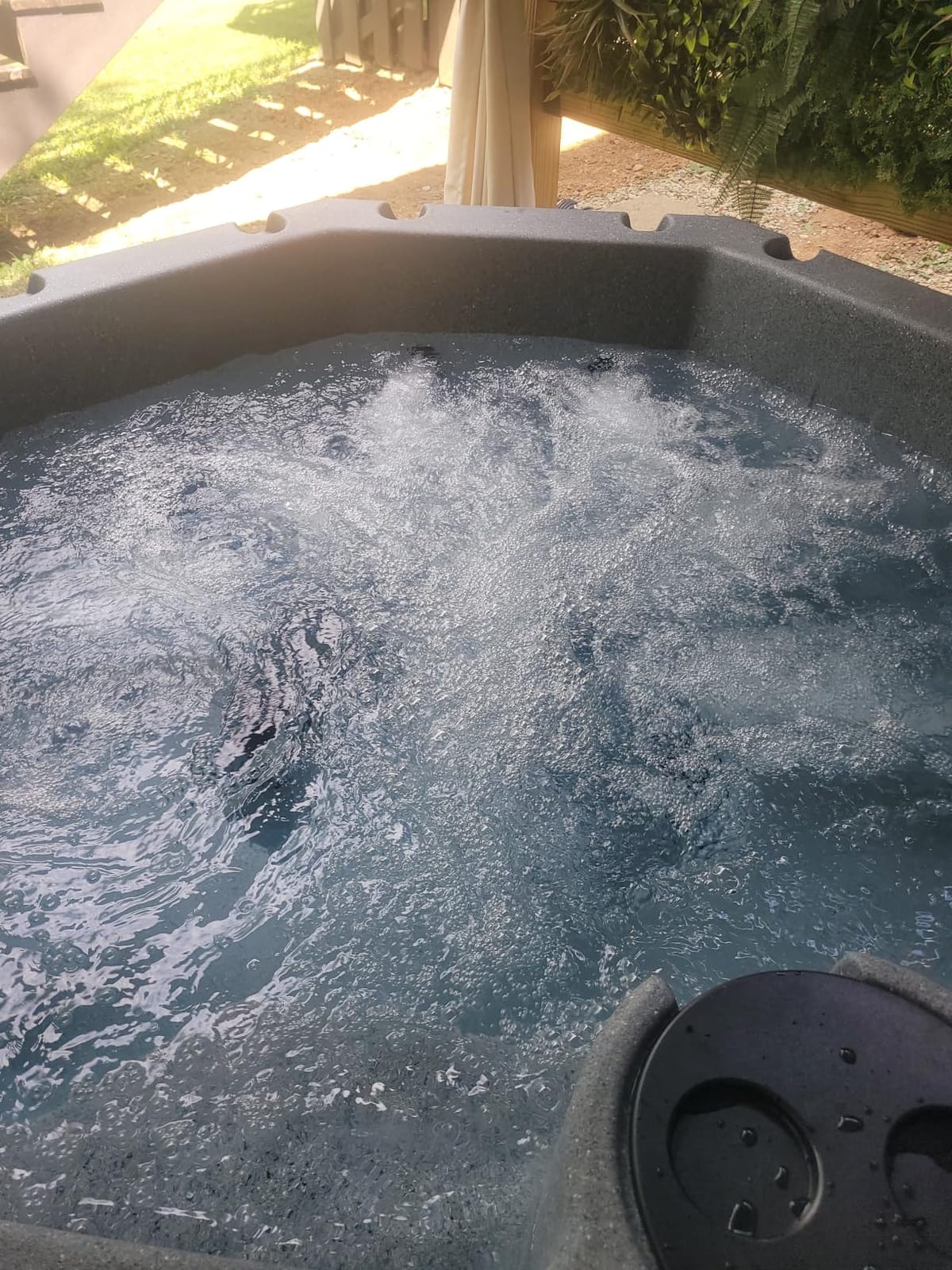 Aqualife by Strong Spas Invi 5 Person Rigid Resin Hot Tub Spa, 11 Jets, 2BHP 2-Speed Pump, Stainless Steel Heater, 120V Plug & Play, Full Foam Insulation, 4 Season Outdoor, LED, Cover and Filter customer photo 2
