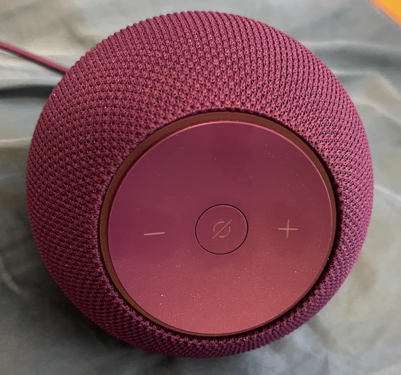 Amazon Echo Dot Max (newest model), Alexa speaker with room-filling sound and nearly 3x bass, Great for living rooms and medium-sized spaces, Designed for Alexa+, Graphite customer photo 2