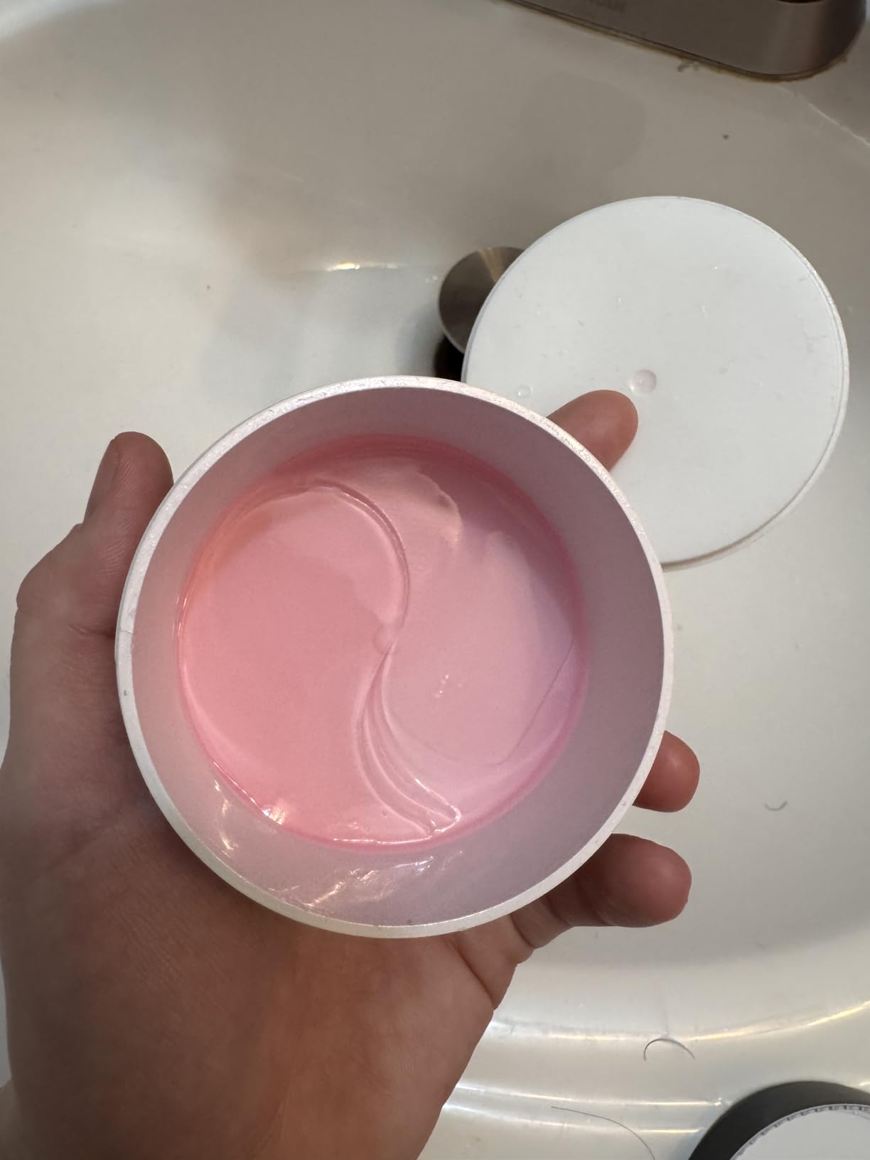COSRX Pink Peptides Collagen Hydrogel Eye Patch for Puffy Eyes (60) customer photo 2