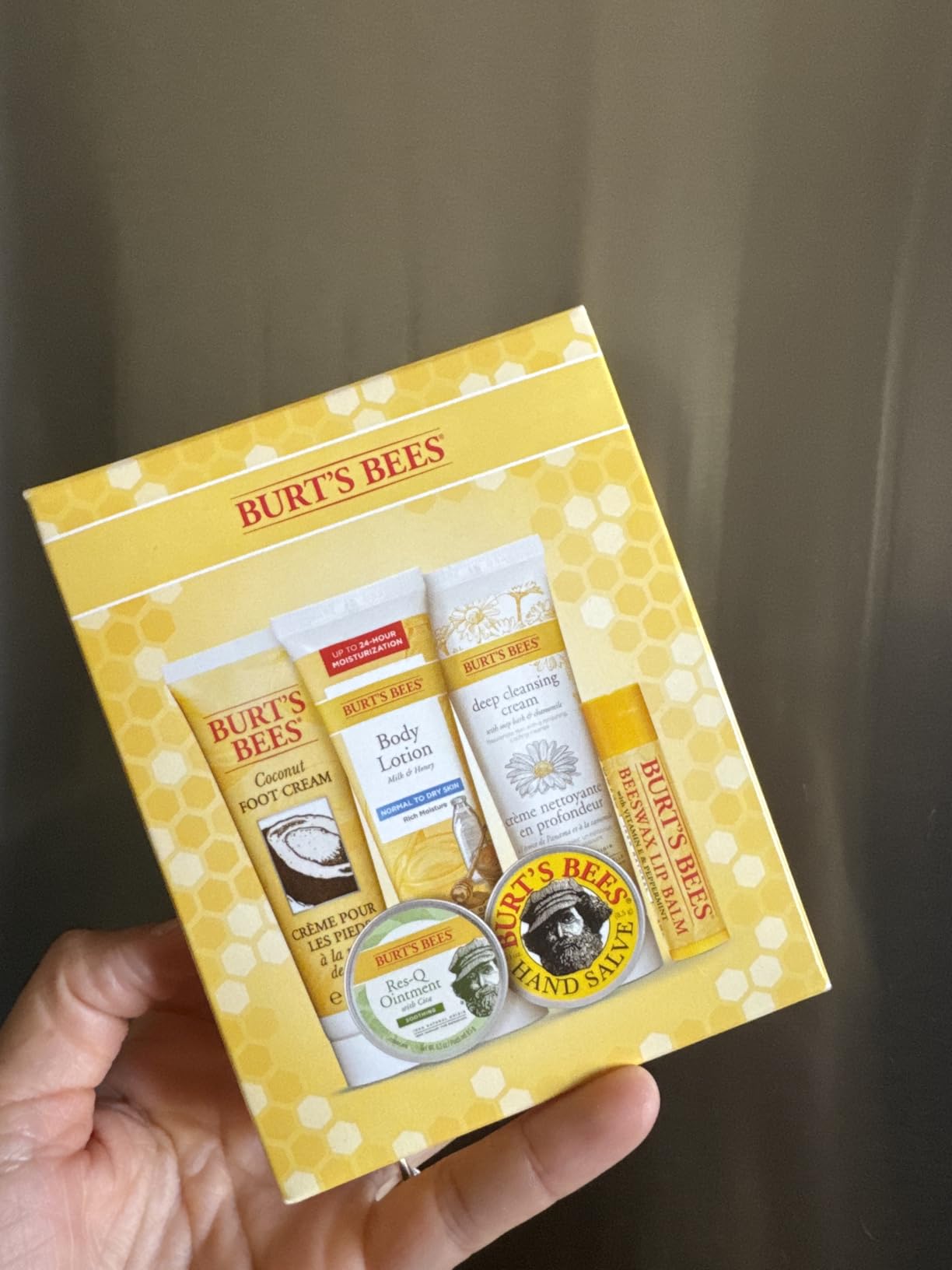 Burt's Bees Tips and Toes Kit Gift Set, 6 Travel Size Products customer photo 1