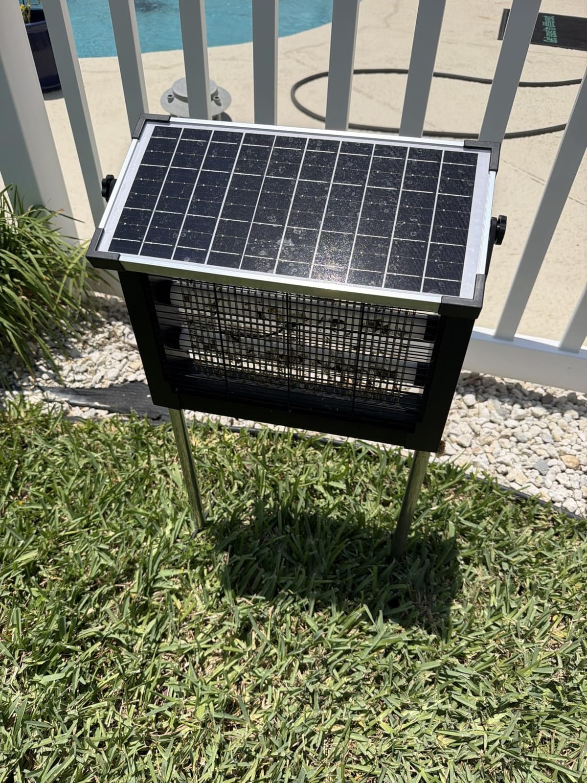 OnBeam Solar Bug Zapper Outdoor, 4500V Mosquito Zapper Fly Trap for Patio customer photo 2