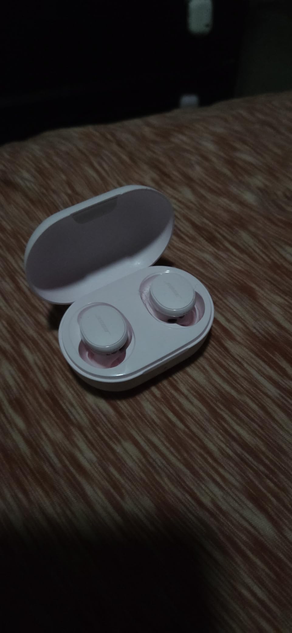 Bose QuietComfort Earbuds - True Wireless Bluetooth Earbuds with Active Noise Cancellation and Mic, USB-C Charging, IPX4 Rating, Up to 8.5 Hours of Playtime, Twilight Blue - Limited Edition Color customer photo 1