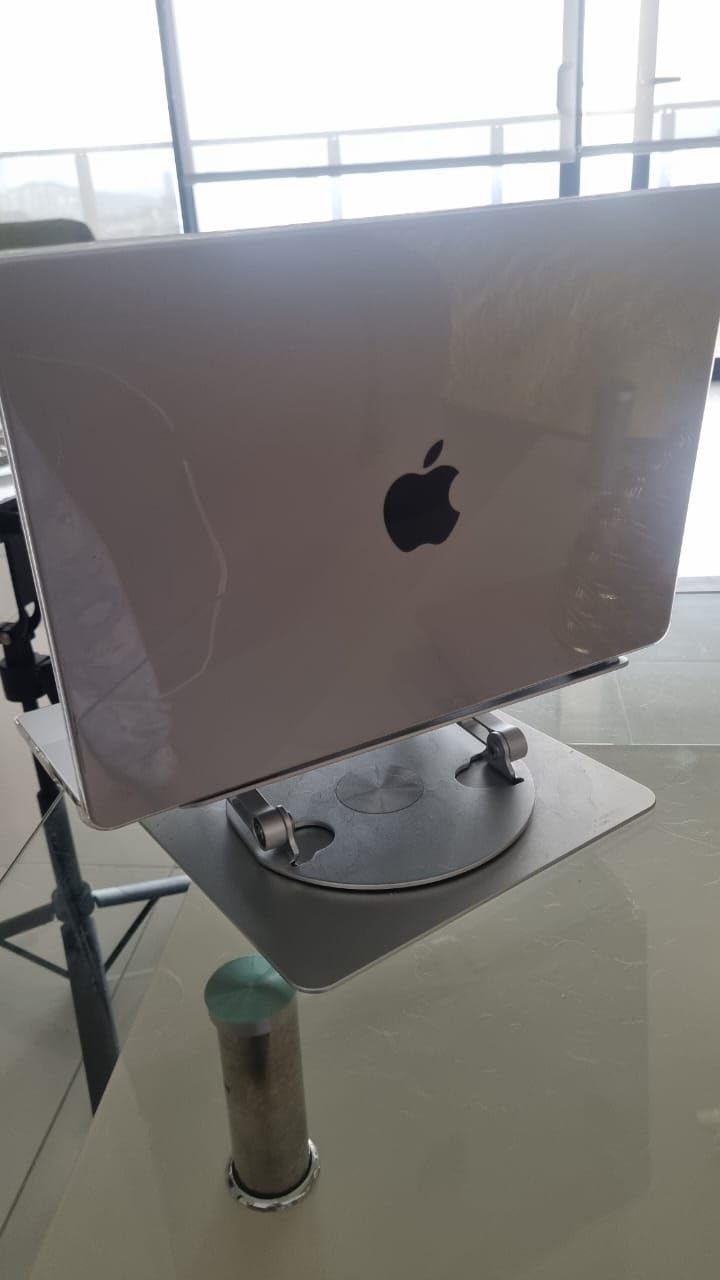 Apple 2025 MacBook Pro Laptop with Apple M5 chip with 10‑core CPU and 10‑core GPU: Built for AI, 14.2-inch Liquid Retina XDR Display, 24GB Unified Memory, 1TB SSD Storage; Silver customer photo 1