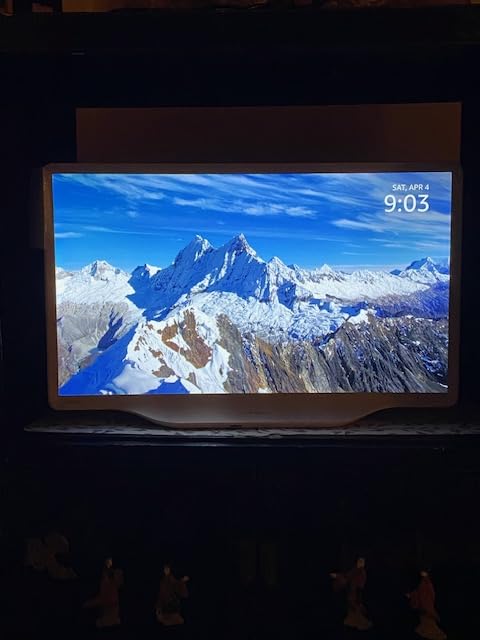 Hisense 32-Inch S5 DécoTV Series Hi-QLED FHD Smart Fire TV (32S5QF) - Versatile Fit, Hi-QLED Color, Art-Inspired Design, Fluid Central Stand, DTS Virtual: X, Stream Live TV Without Cable customer photo 1