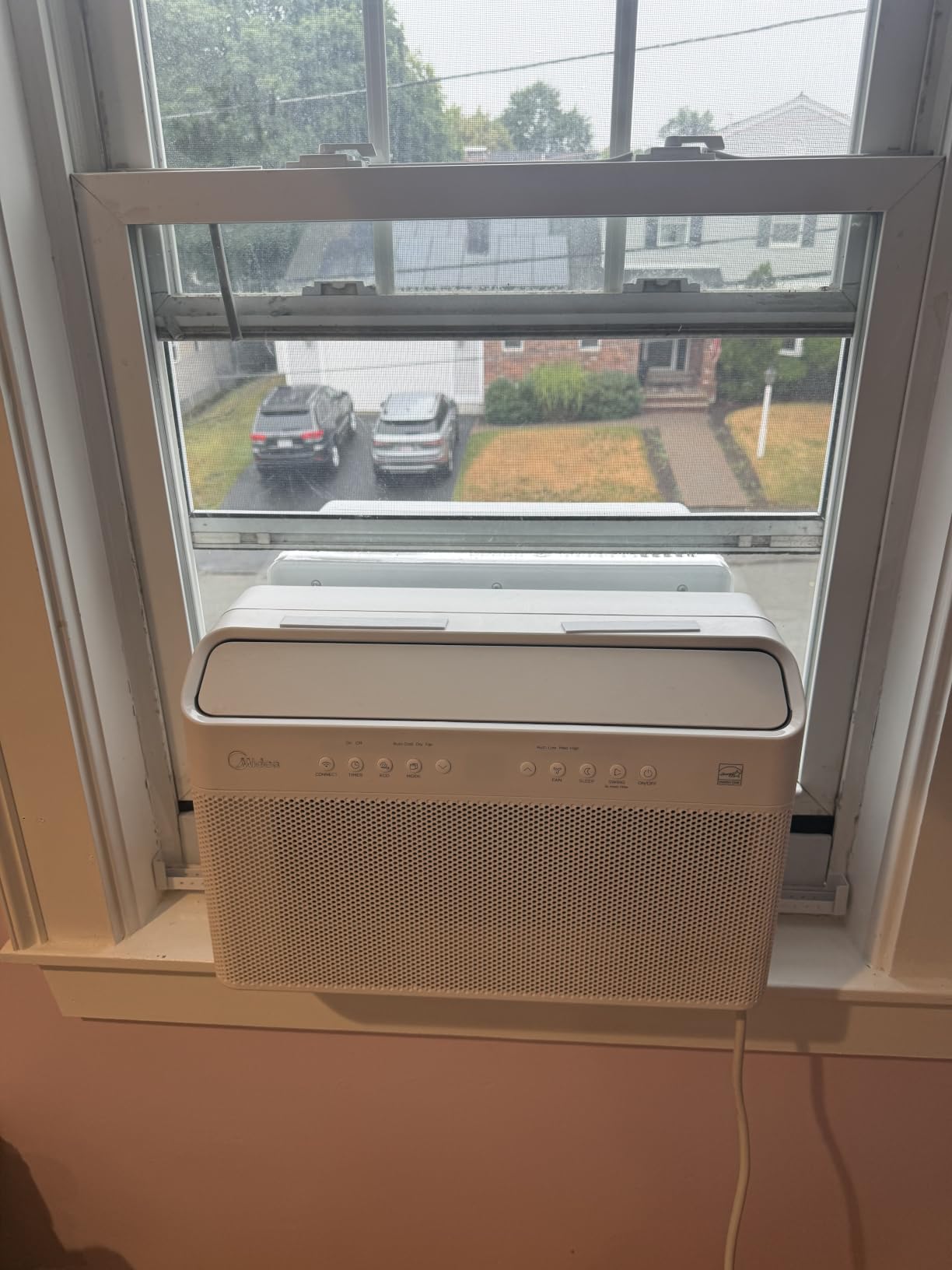Midea 10,000 BTU U Shaped Window Air Conditioner, Cools up to 450 Sq Ft customer photo 1