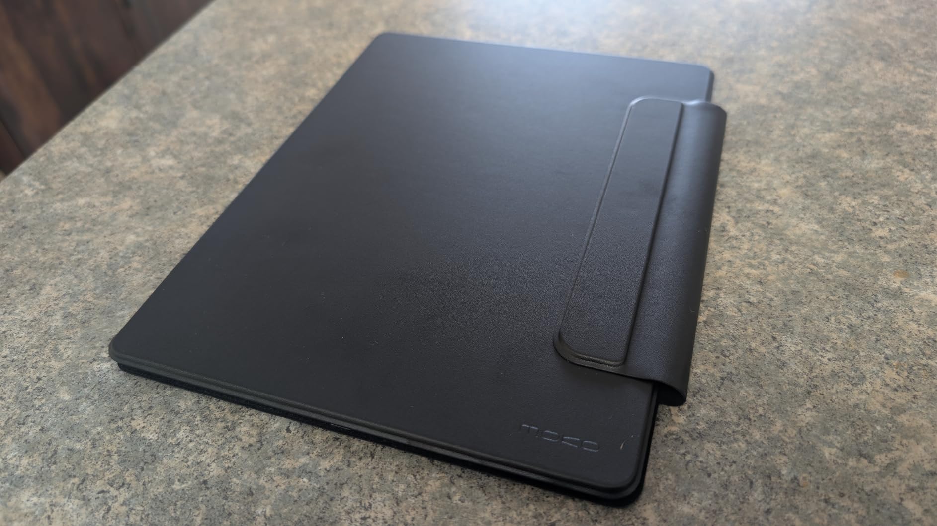 MoKo Magnetic Case for 11