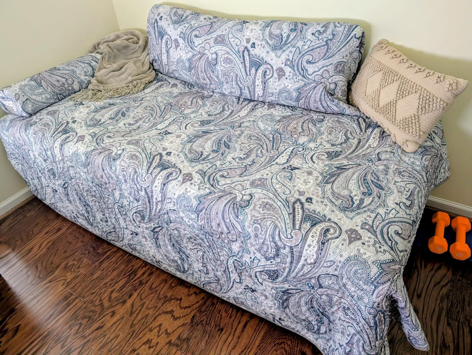 GAESTE Twin 8 Inch Cooling Gel Memory Foam Mattress, Medium Feel customer photo 1