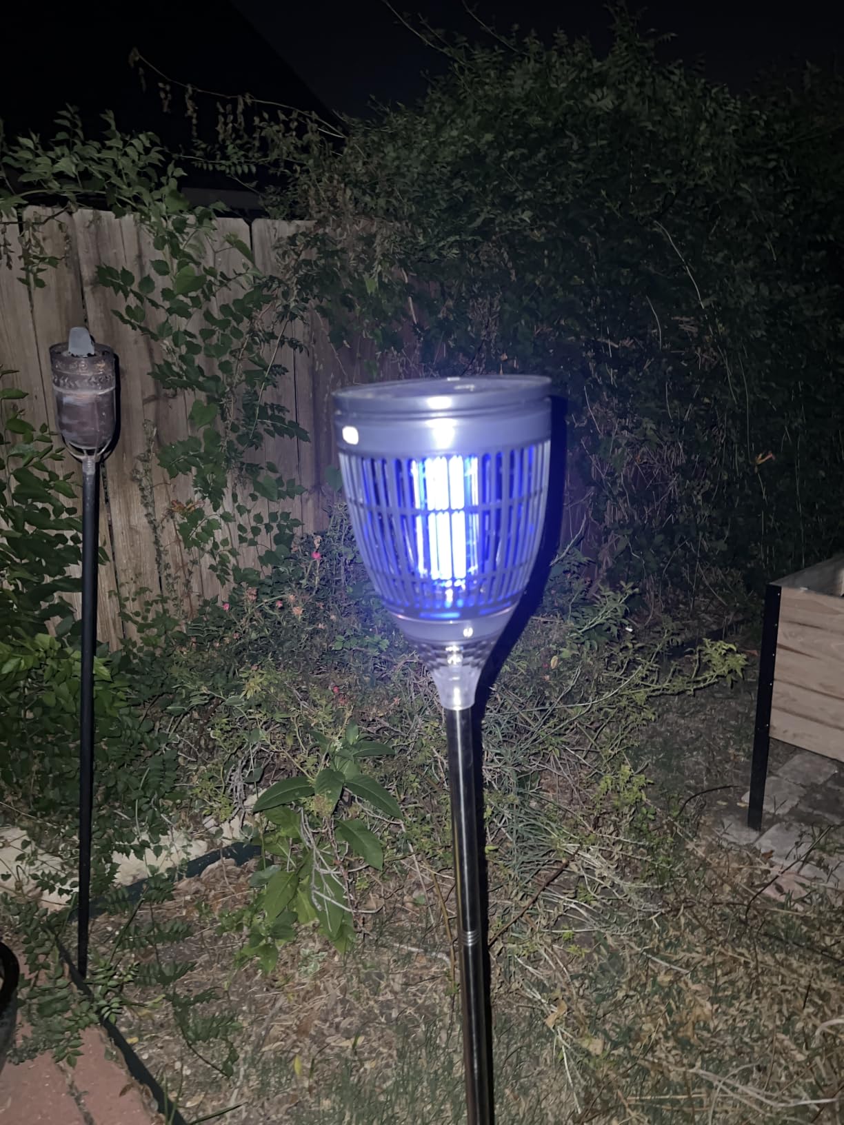 Rossetta Solar Bug Zapper Outdoor, Fly Zapper with Flame & Projector Light customer photo 1