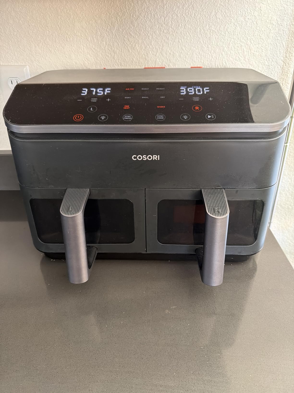 Cosori TWINFRY 9 QT Double Air Fryer, Removable Divider, PFAS-Free Ceramic customer photo 2