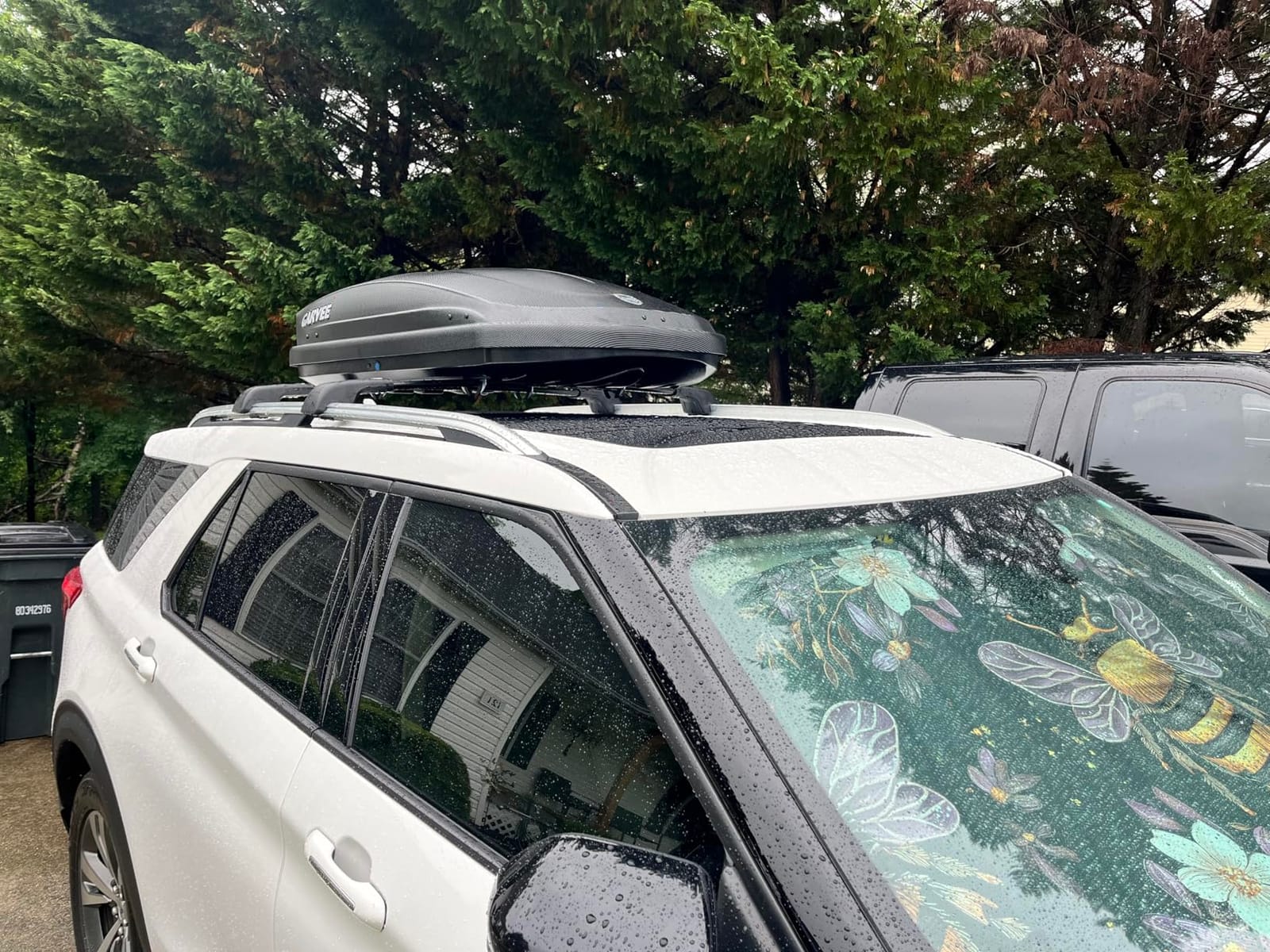 GarveeTech Rooftop Cargo Box Carrier,Dual-Side Opening Roof Mount Travel Luggage Storage Capacity,165 LBS Weight Capacity with Secure Straps&Keys, Vehicle Hard-Shell Carriers,Black customer photo 2