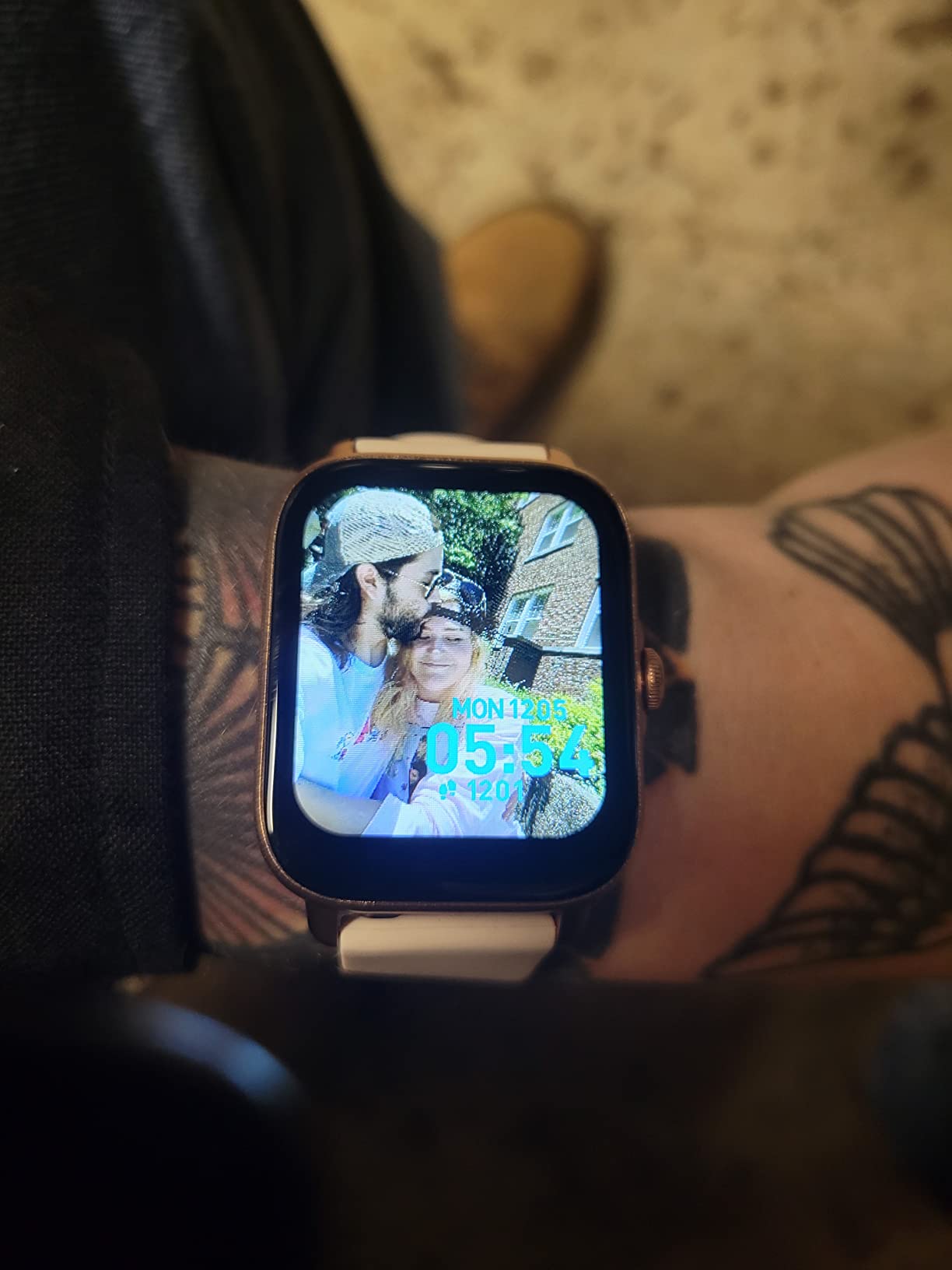 4G Kids Smart Watch with GPS Tracker, Video & Voice Call, SOS, WiFi, IP68 Waterproof, AI Smart Features, Parental Control Phone Watch for Boys Girls Age 3+ (SIM Card Included) customer photo 2