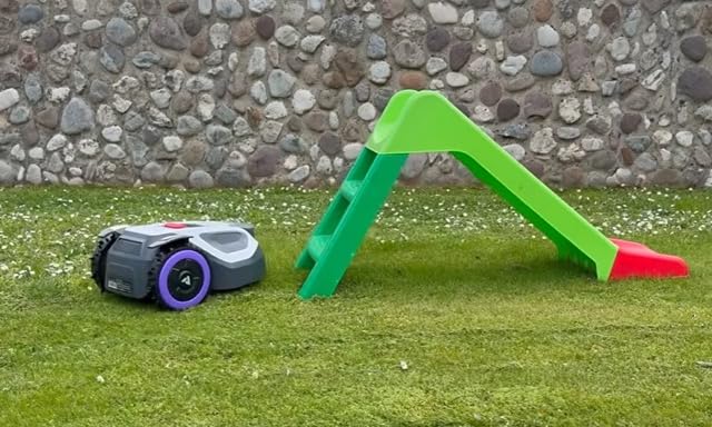 ANTHBOT M9 Robotic Lawn Mower with Garage, 1/4 Acre Wire-Free NRTK & Vision customer photo 1