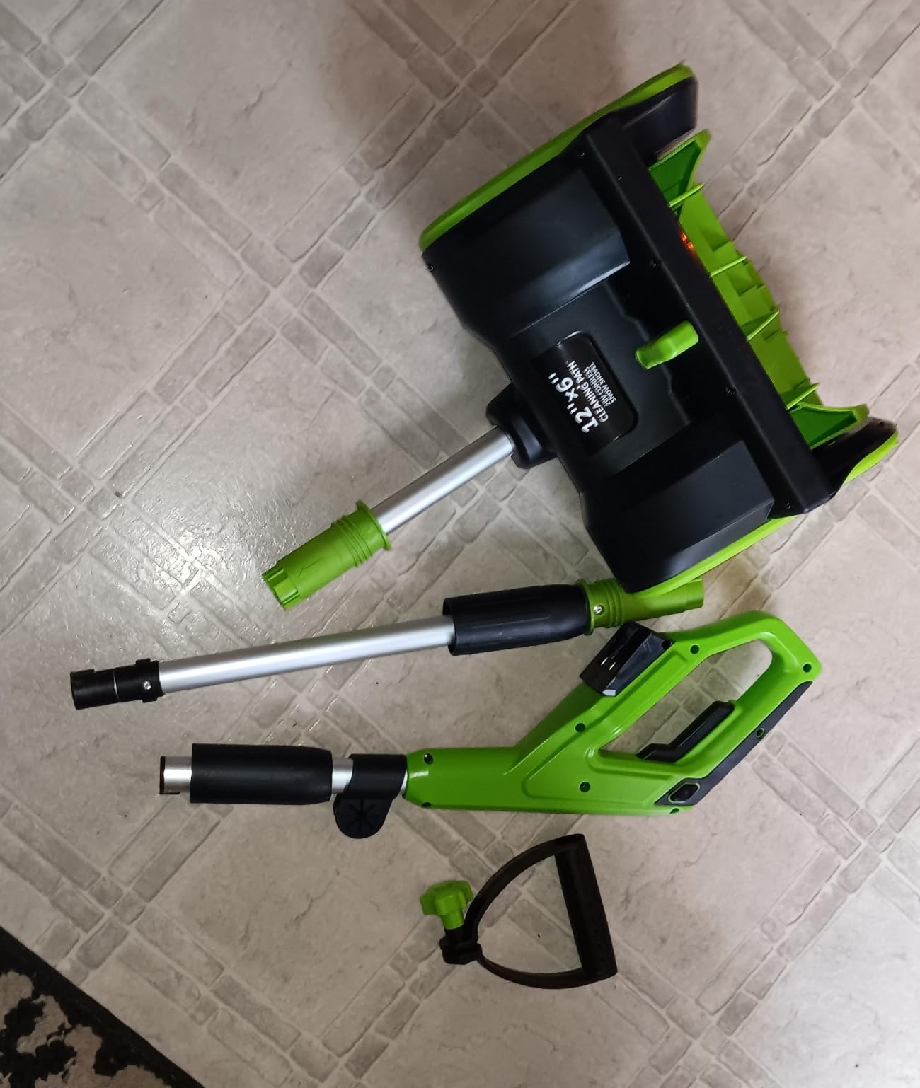 Vibekio 20V Cordless Snow Shovel, 12-Inch Brushless Snow Blower, Electric Snow Shovel with ±30° Adjustable Plate, 22 FT Snow Throw, 20V 4.0Ah Battery, 25-Min Runtime for Driveway, Patio, Deck customer photo 2